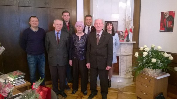 20 апреля коммунисты Адмиралтейского района поздравили с юбилеем Галину Ивановну Баринову