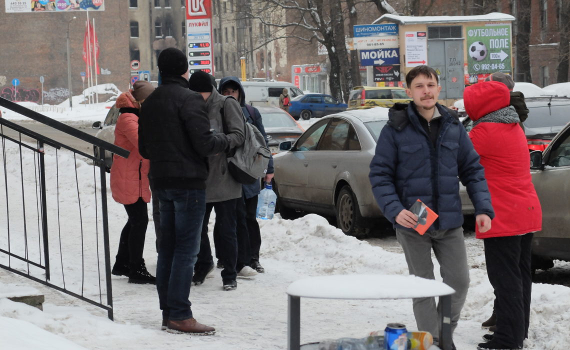 В Адмиралтейском районе прошли пикеты за Павла Грудинина