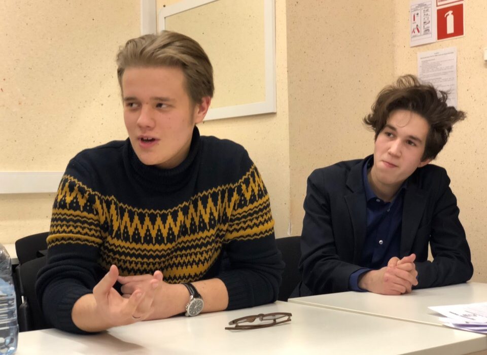 Студенты и учащиеся Санкт-Петербурга обсудили проблемы российской системы образования и профсоюзного движения